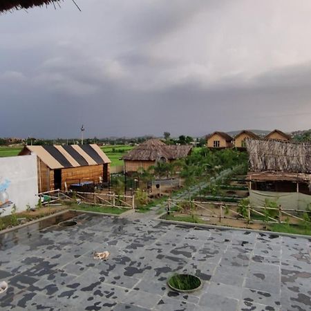 Vanya The Exotic World Resort ฮัมปี ภายนอก รูปภาพ