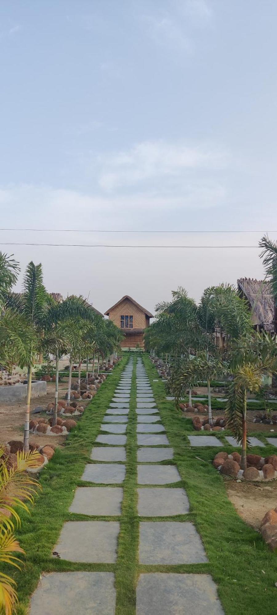 Vanya The Exotic World Resort ฮัมปี ภายนอก รูปภาพ