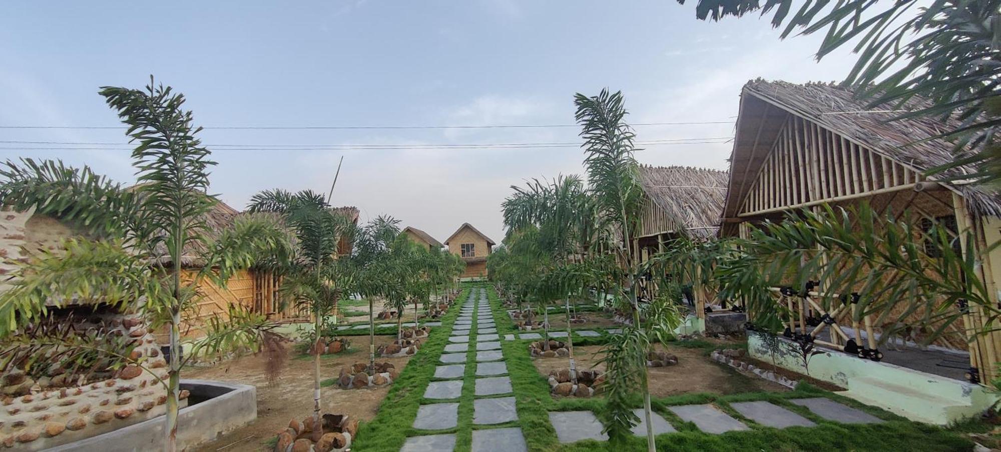 Vanya The Exotic World Resort ฮัมปี ภายนอก รูปภาพ