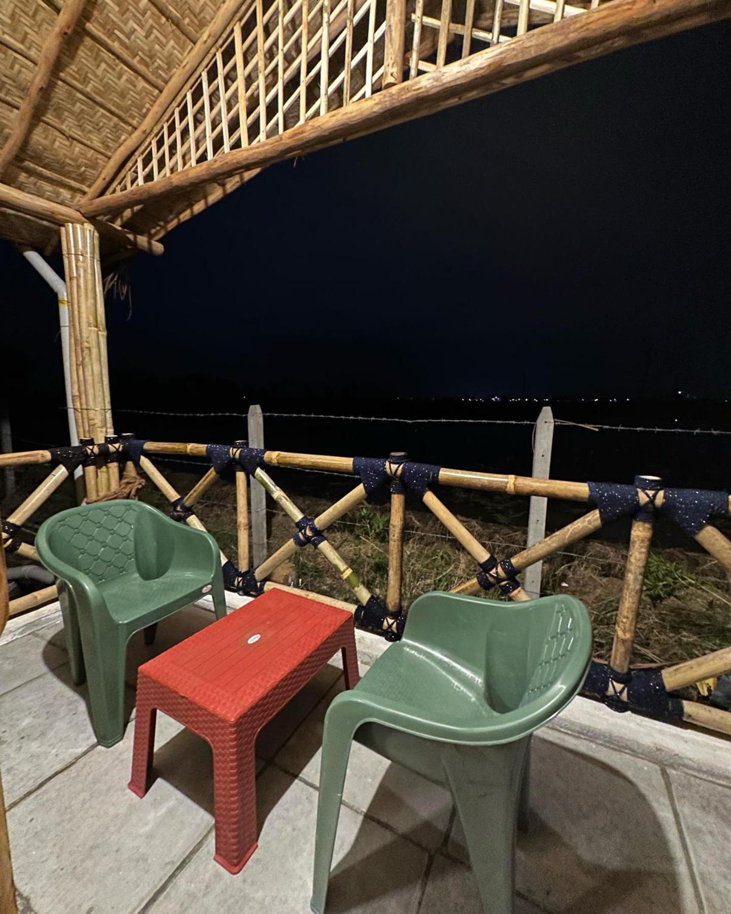 Vanya The Exotic World Resort ฮัมปี ภายนอก รูปภาพ
